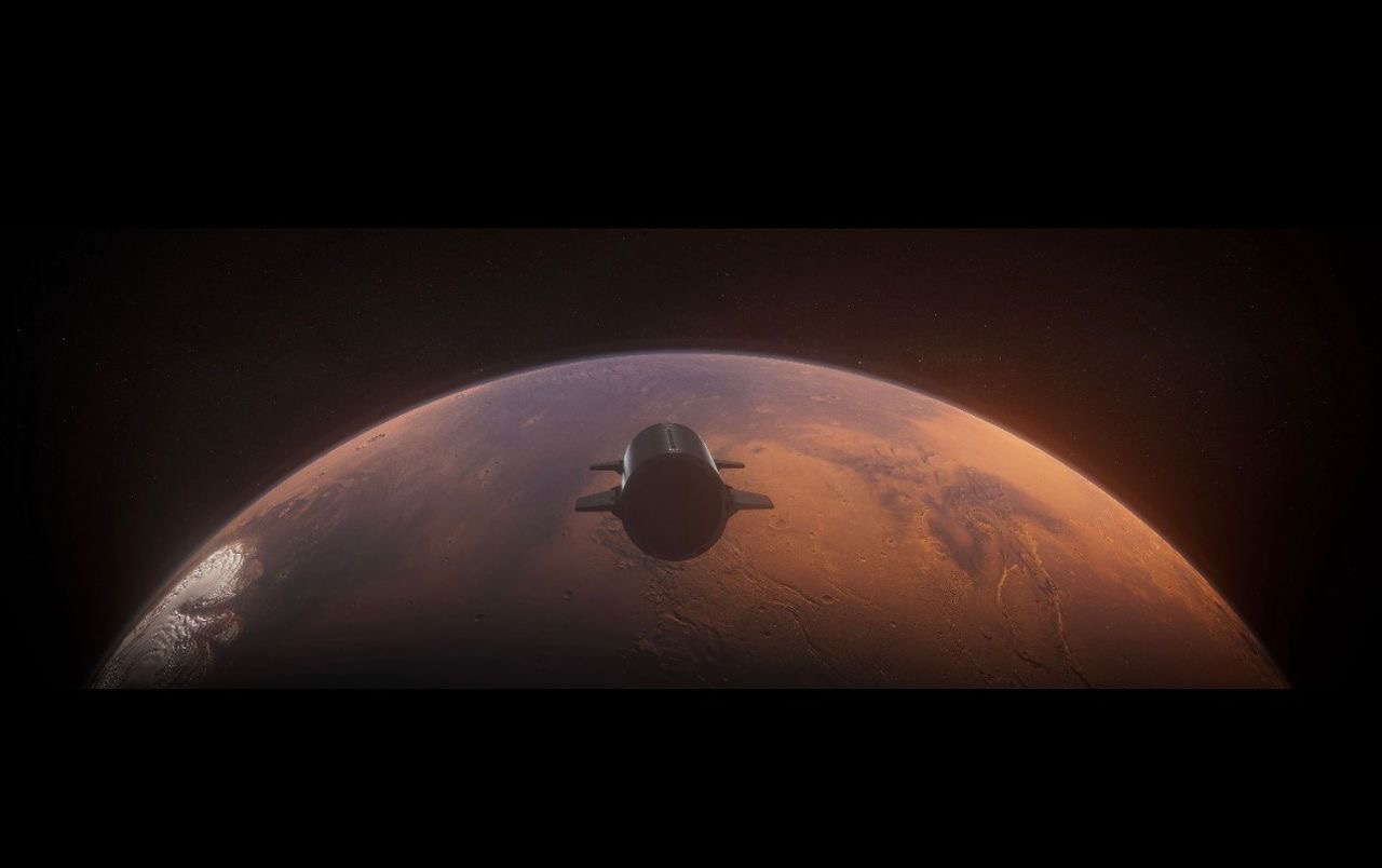 SpaceX Starship orbiting Mars